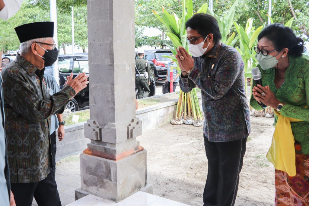 Tinjau Kawasan Pantai Jerman, Wapres Ma'ruf Amin Dukung UMKM di Bali